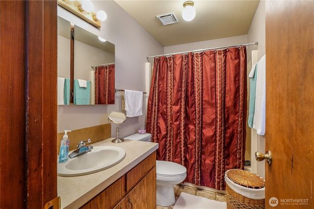 4321 W Lakeshore Drive, Moses Lake, WA 98837
