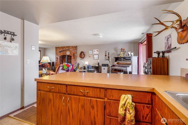 4321 W Lakeshore Drive, Moses Lake, WA 98837