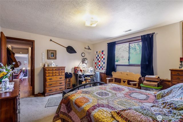 4321 W Lakeshore Drive, Moses Lake, WA 98837
