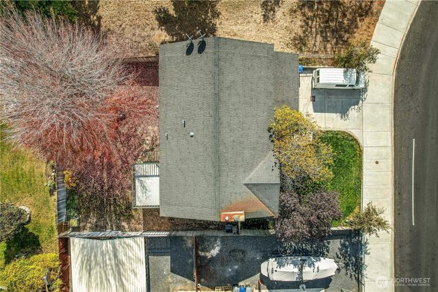 4321 W Lakeshore Drive, Moses Lake, WA 98837