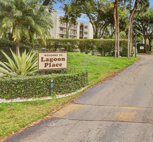 9230 Lagoon Place 110, Davie, FL 33324