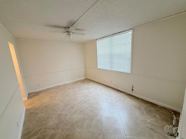 9230 Lagoon Place 110, Davie, FL 33324