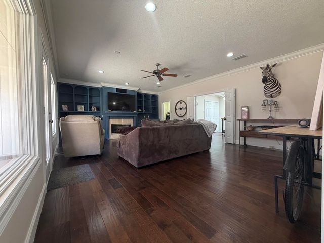 4103 101st Street, Lubbock, TX 79423