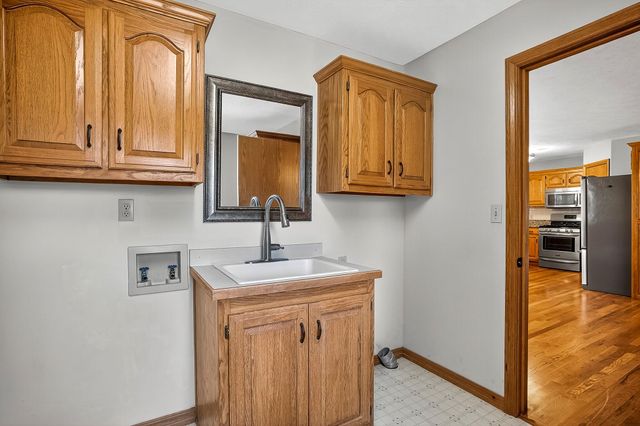 2105 N Farm Road 97, Springfield, MO 65802