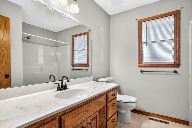 2105 N Farm Road 97, Springfield, MO 65802