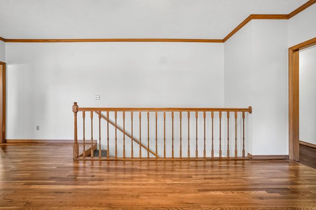 2105 N Farm Road 97, Springfield, MO 65802