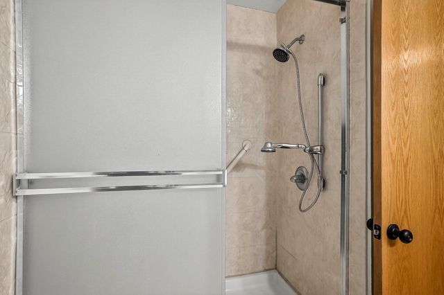 2105 N Farm Road 97, Springfield, MO 65802