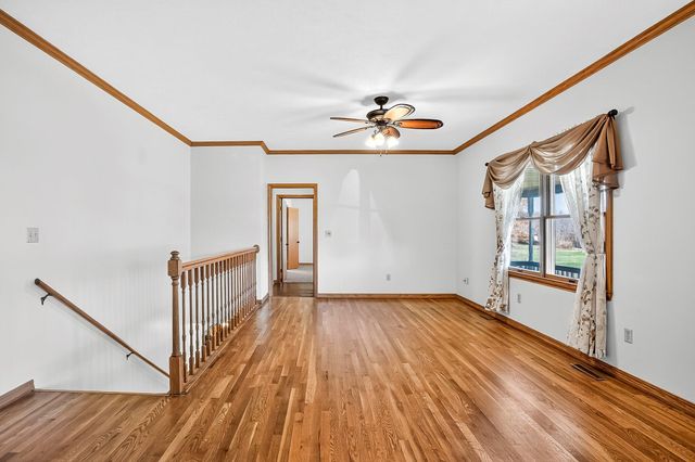 2105 N Farm Road 97, Springfield, MO 65802