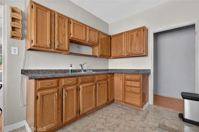 804 E Palmer Ave, Glendale, CA 91205