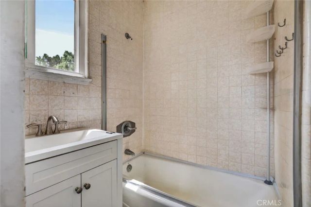 804 E Palmer Ave, Glendale, CA 91205