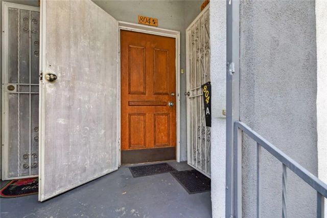 804 E Palmer Ave, Glendale, CA 91205