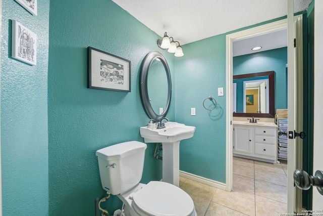 17007 Vista Bluff Dr, San Antonio, TX 78247