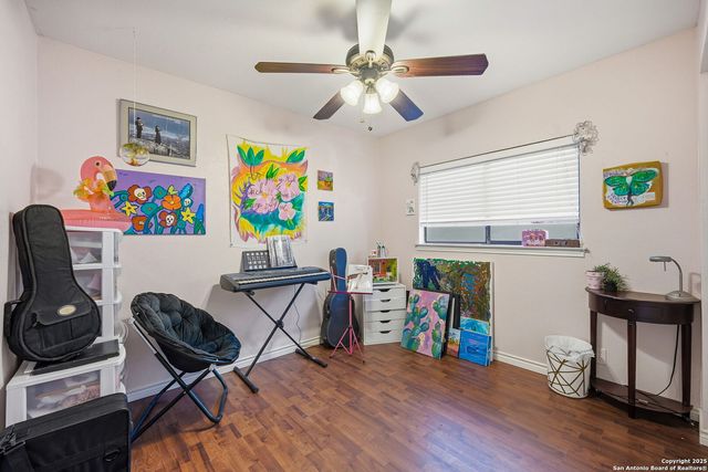 17007 Vista Bluff Dr, San Antonio, TX 78247