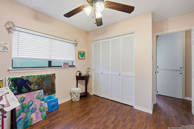 17007 Vista Bluff Dr, San Antonio, TX 78247