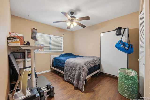 17007 Vista Bluff Dr, San Antonio, TX 78247