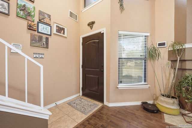 17007 Vista Bluff Dr, San Antonio, TX 78247