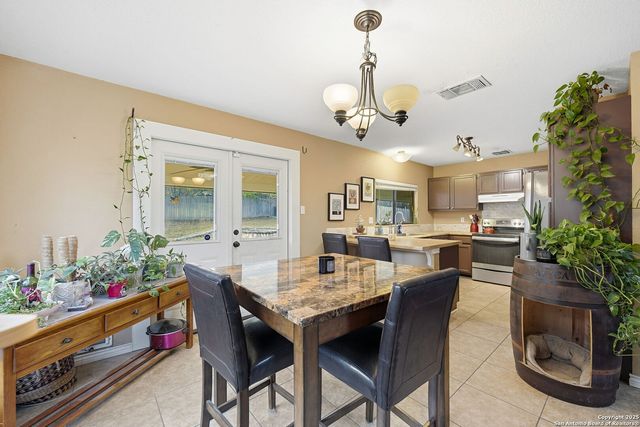 17007 Vista Bluff Dr, San Antonio, TX 78247