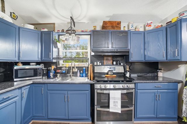 447 Deer Trail Drive, Thornville, OH 43076
