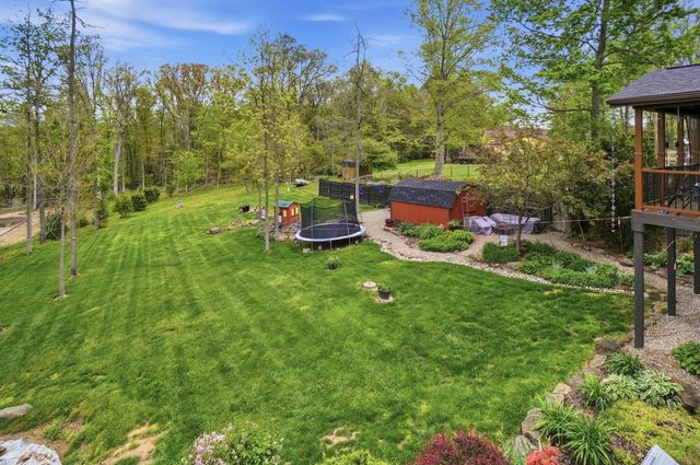 447 Deer Trail Drive, Thornville, OH 43076