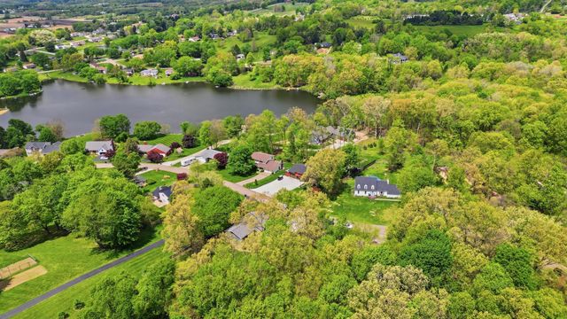 447 Deer Trail Drive, Thornville, OH 43076