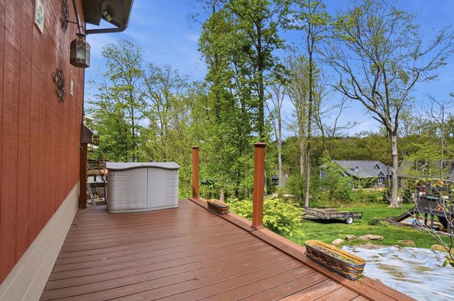447 Deer Trail Drive, Thornville, OH 43076