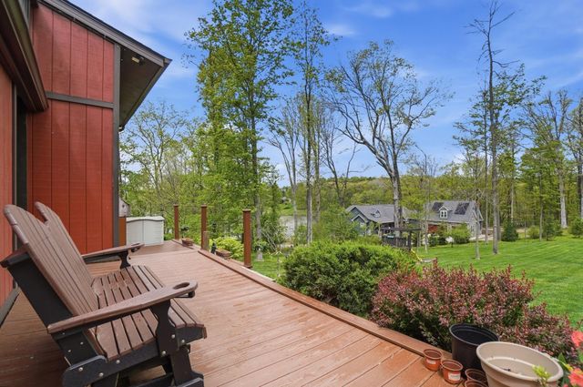 447 Deer Trail Drive, Thornville, OH 43076
