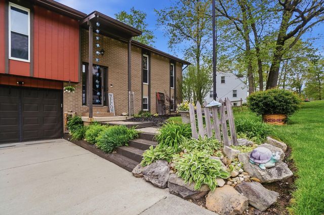 447 Deer Trail Drive, Thornville, OH 43076