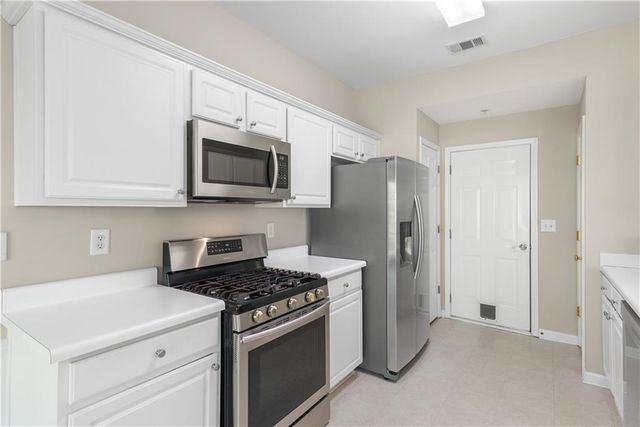 120 Regent Place, Woodstock, GA 30188
