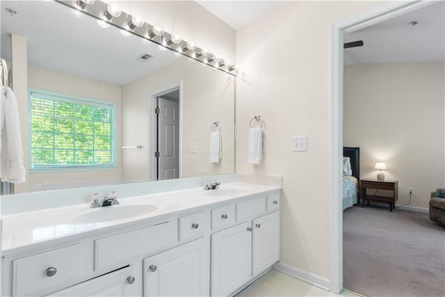 120 Regent Place, Woodstock, GA 30188
