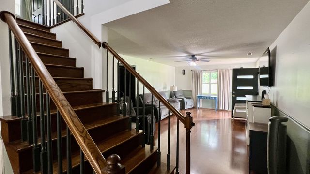 105 Jill Dr, Lawrenceburg, TN 38464