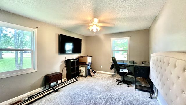 105 Jill Dr, Lawrenceburg, TN 38464