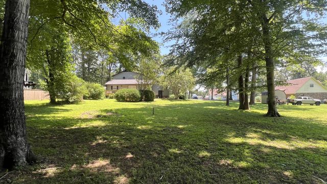 105 Jill Dr, Lawrenceburg, TN 38464
