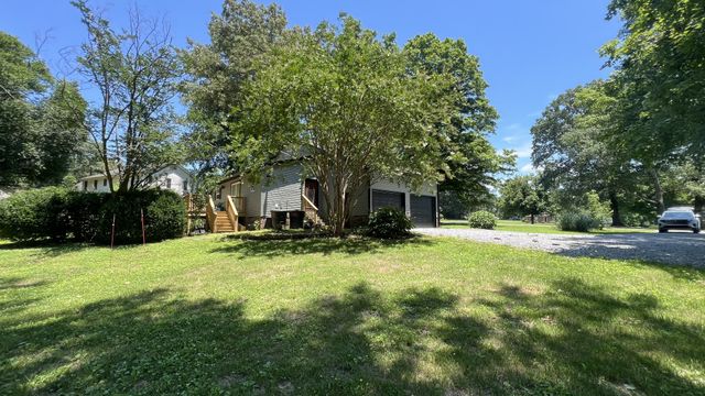 105 Jill Dr, Lawrenceburg, TN 38464