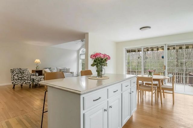 155 Chase Road, South Hampton, NH 03827
