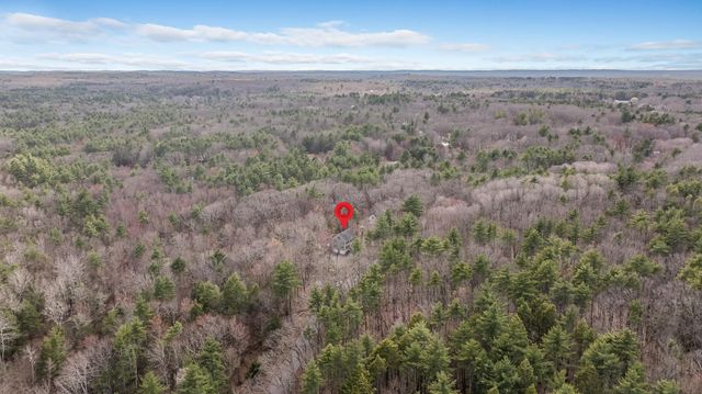 155 Chase Road, South Hampton, NH 03827