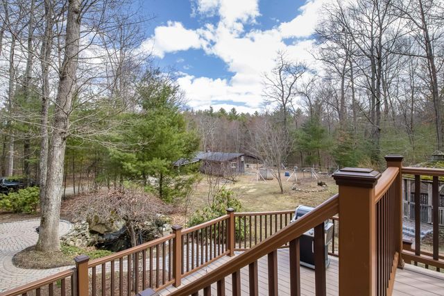 155 Chase Road, South Hampton, NH 03827