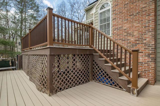 155 Chase Road, South Hampton, NH 03827