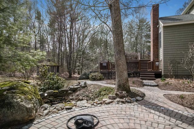 155 Chase Road, South Hampton, NH 03827