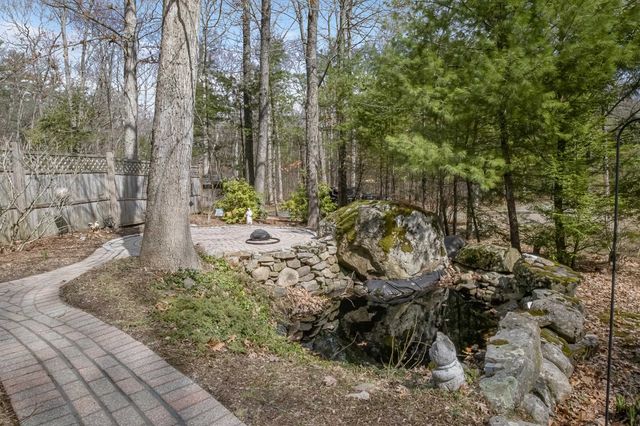 155 Chase Road, South Hampton, NH 03827