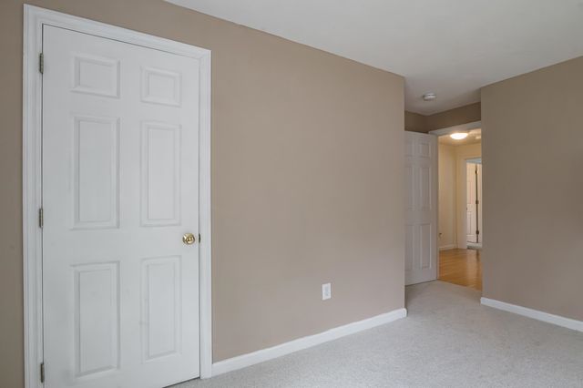 155 Chase Road, South Hampton, NH 03827