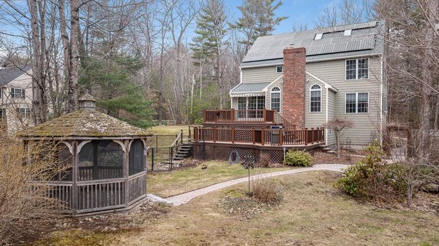 155 Chase Road, South Hampton, NH 03827