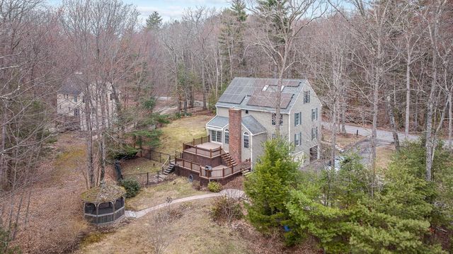 155 Chase Road, South Hampton, NH 03827