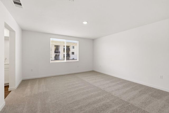 1243 Leonhardt Loop, Lincoln, CA 95648