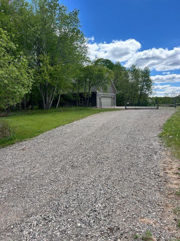 23901 Nebula Street NE, Linwood Twp, MN 55079