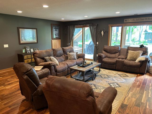 23901 Nebula Street NE, Linwood Twp, MN 55079