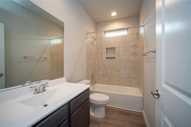 439 Stonebrook Lane, Conroe, TX 77304