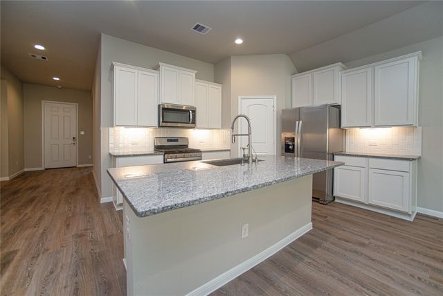 439 Stonebrook Lane, Conroe, TX 77304