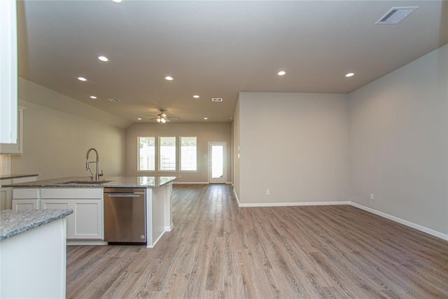 439 Stonebrook Lane, Conroe, TX 77304