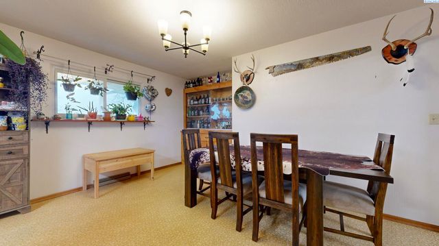 88502 N Harrington Road, West Richland, WA 99353