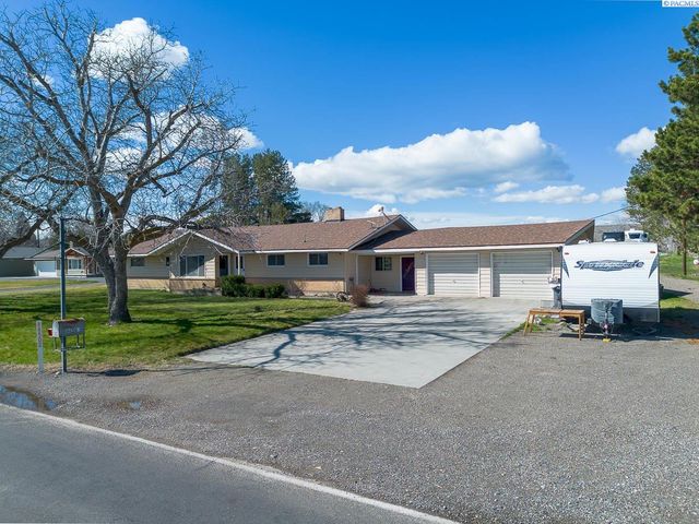 88502 N Harrington Road, West Richland, WA 99353